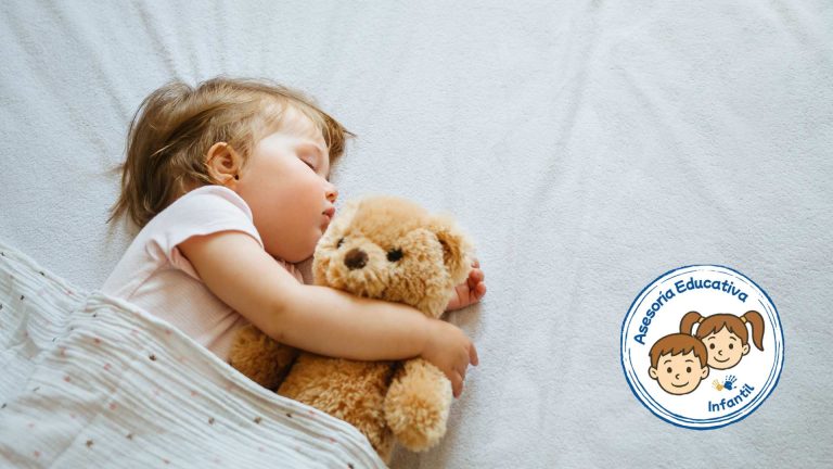 niño durmiendo tranquilamente